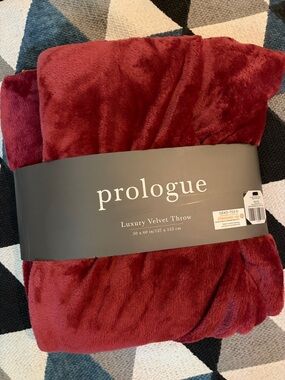 NWT Prologue Velvet Throw - Burgundy Red 50x60in